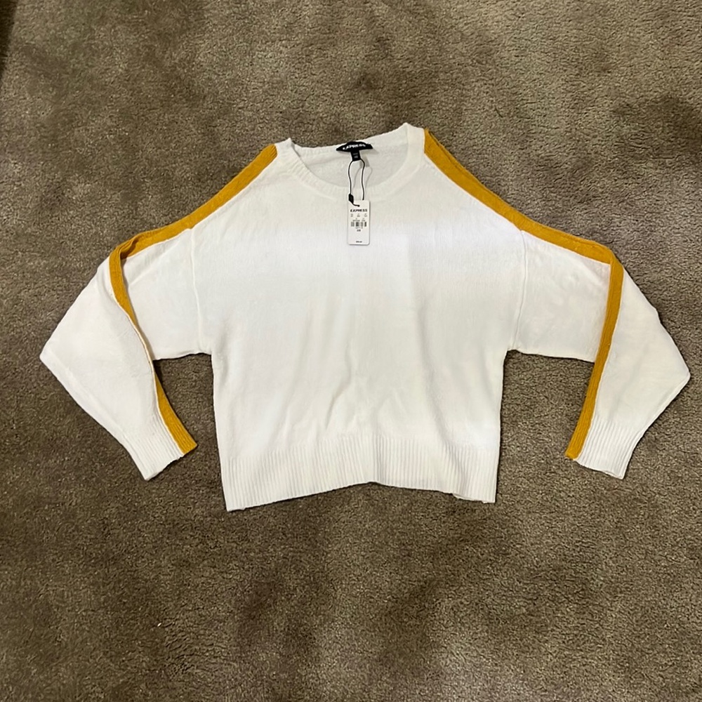 Women’s express xxs cold shoulder sweater off white brand new with tags